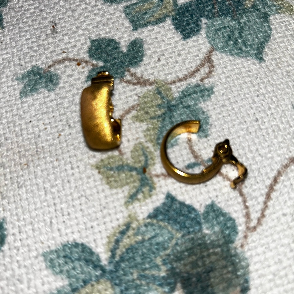 Monet Gold Hoop Earrings - Picture 5 of 5